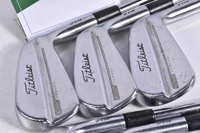 Titleist 714 MB Irons / 4-PW / Stiff Flex Dynamic Gold S400 Steel Shafts