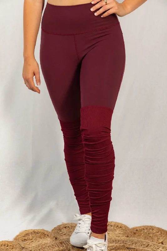 High Waisted Solid Knit Ruched Leggings